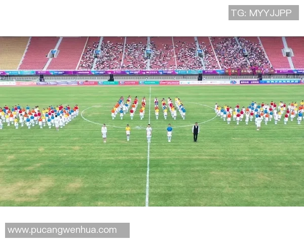 打造个性化空间足球明星墙壁贴纸图让你的房间充满活力与激情 打造个性化空间足球明星墙壁贴纸图让你的房间充满活力与激情