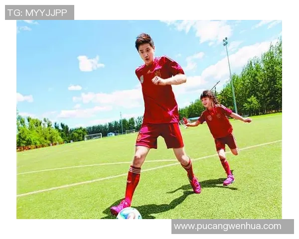 探索足球明星的魅力与技巧教学视频，带你走进绿茵场的精彩世界