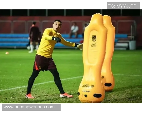 揭秘哪个足球明星选择猎鹰鞋款展现个人风格与竞技实力 揭秘哪个足球明星选择猎鹰鞋款展现个人风格与竞技实力