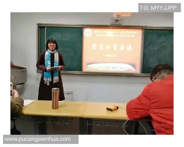 李丽独家揭秘足球技巧与心得分享助你提升球技的秘密宝典 李丽独家揭秘足球技巧与心得分享助你提升球技的秘密宝典